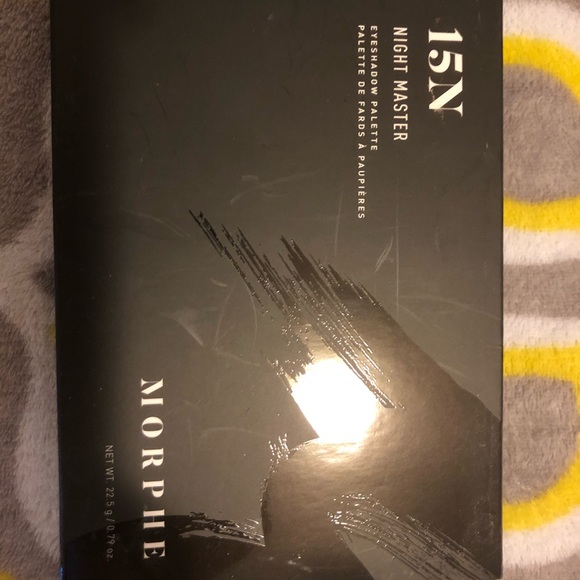 Make Up - Picture 2 of 6